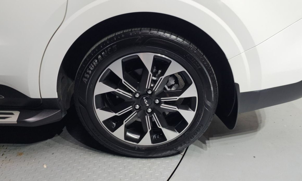 Kia Carnival 9-Seater Noblesse, 2023