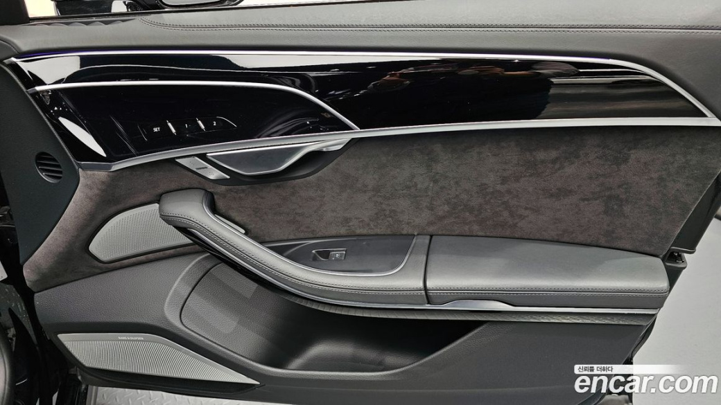 Audi A8 55 TFSI Quattro LWB, 2021
