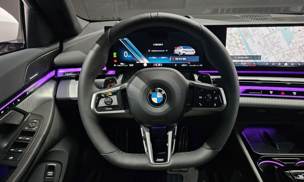 BMW 5-Series 520i M Sport, 2025