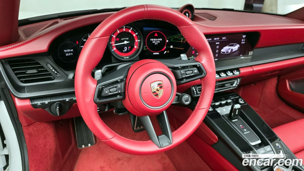 Porsche 911 Carrera 4 GTS Cabriolet, 2024