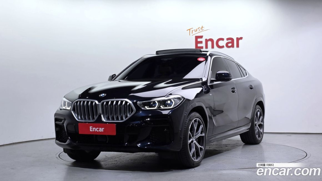 BMW X6 xDrive40i M Sport, 2022