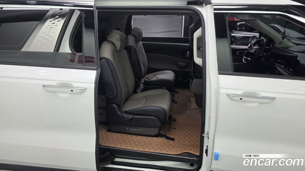 Kia Carnival 9-Seater Noblesse, 2025