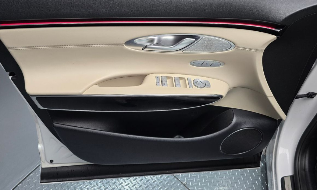 Genesis GV70 2.5T Gasoline 2WD, 2025