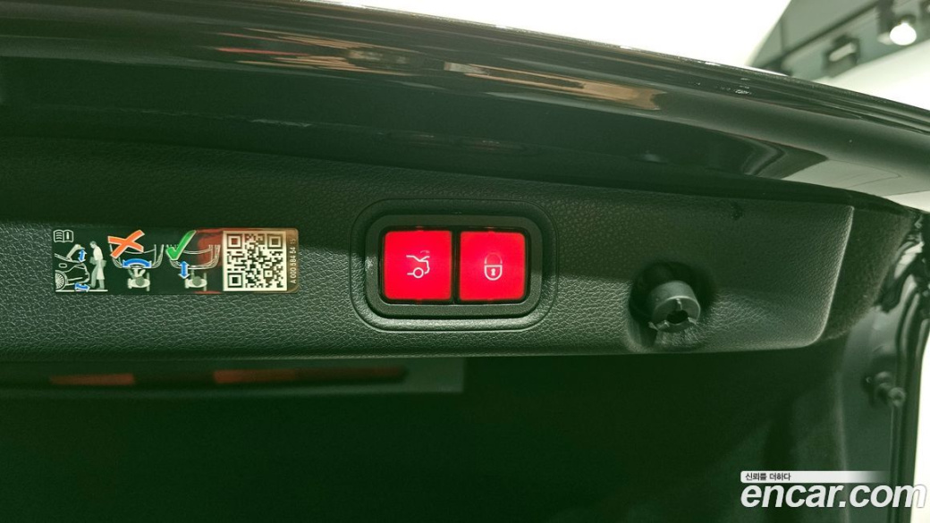 Mercedes-Benz E-Class E350 4MATIC Exclusive, 2023