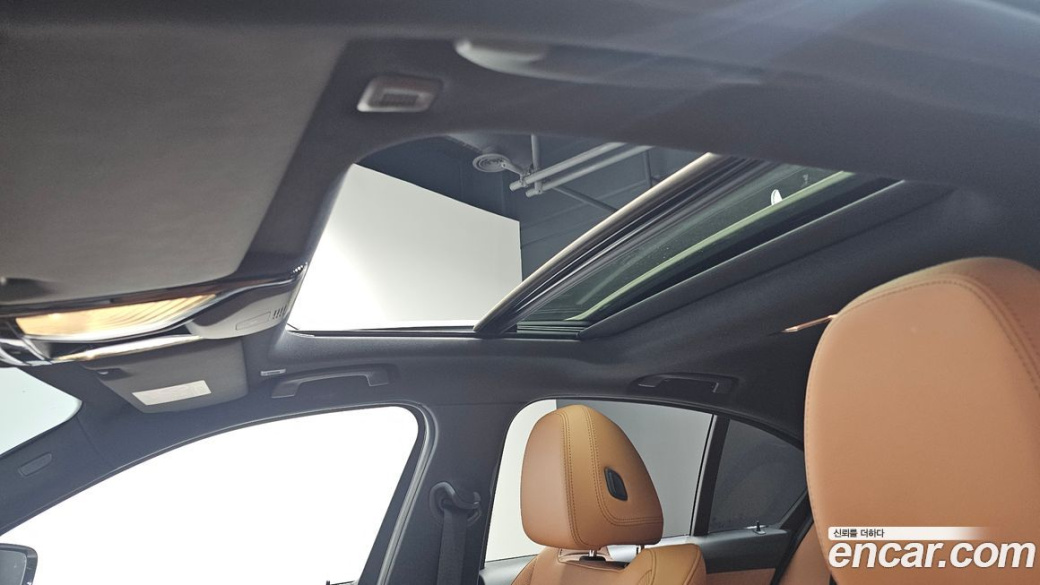 BMW 3-Series 320i M Sport, 2023
