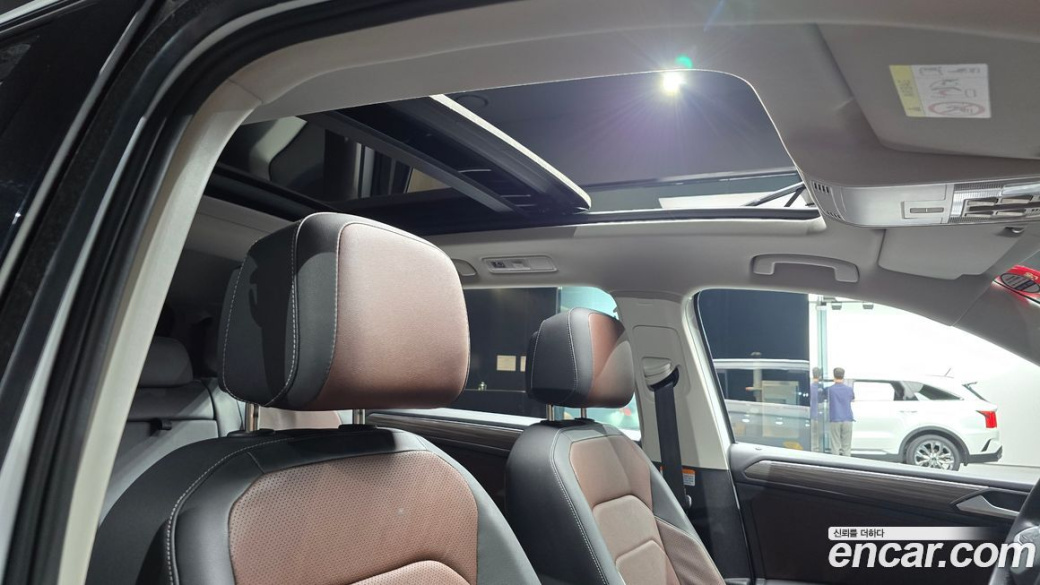 Volkswagen Tiguan 2.0 TSI Prestige, 2023