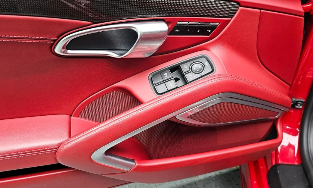 Porsche 718 4.0 GTS, 2024