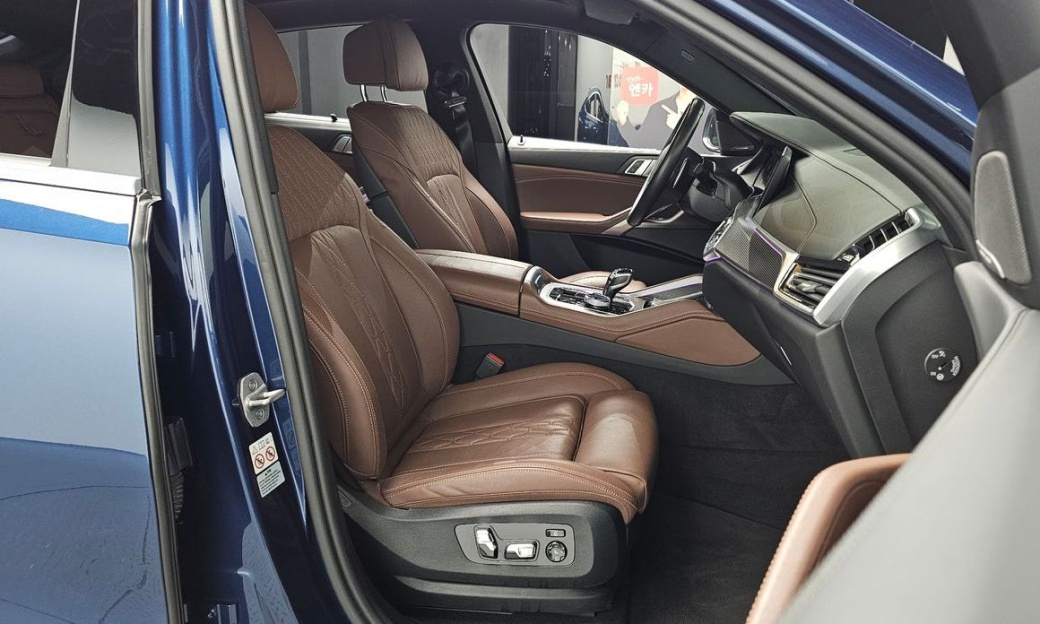 BMW X6 xDrive40i M Sport, 2023