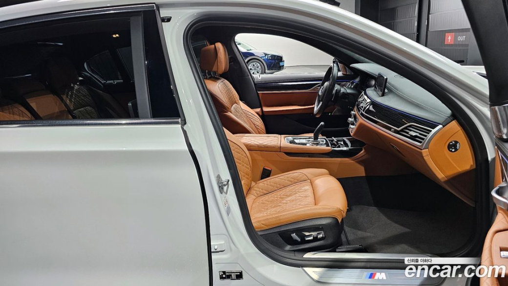 BMW 7-Series 740Li xDrive M Sport Package, 2022
