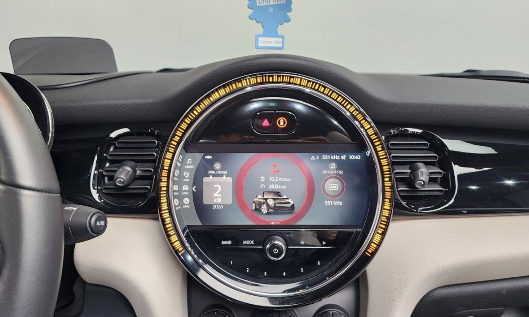 Mini Cooper Convertible Classic Launch Pack, 2023