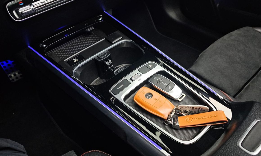 Mercedes-Benz GLB-Class GLB250 4MATIC, 2025