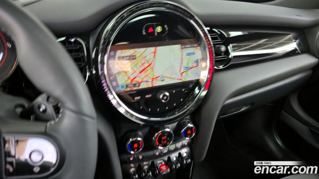 Mini Cooper JCW, 2022