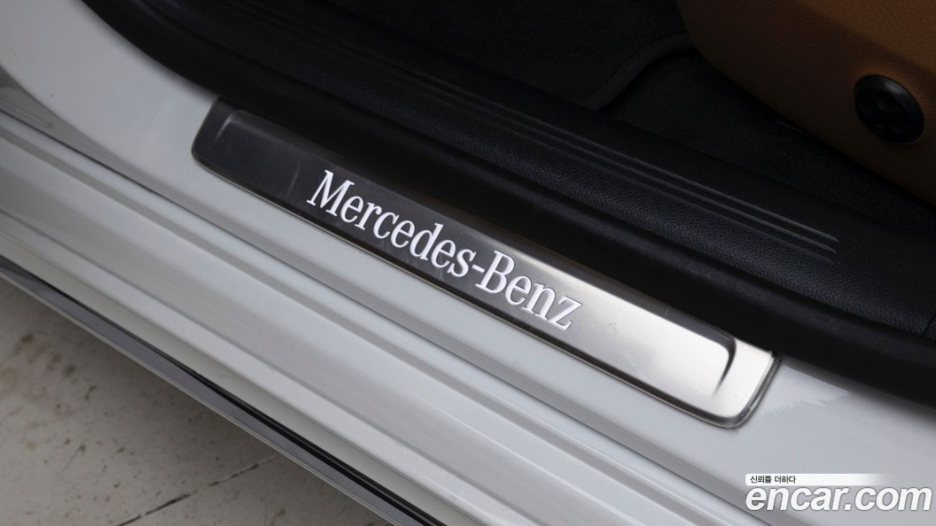 Mercedes-Benz E-Class E450 4MATIC Exclusive, 2025