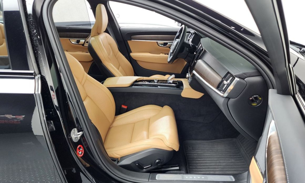 Volvo V90 B5 Ultimate AWD, 2024