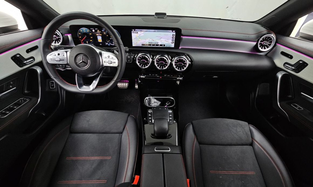 Mercedes-Benz CLA-Class CLA250 4MATIC, 2023