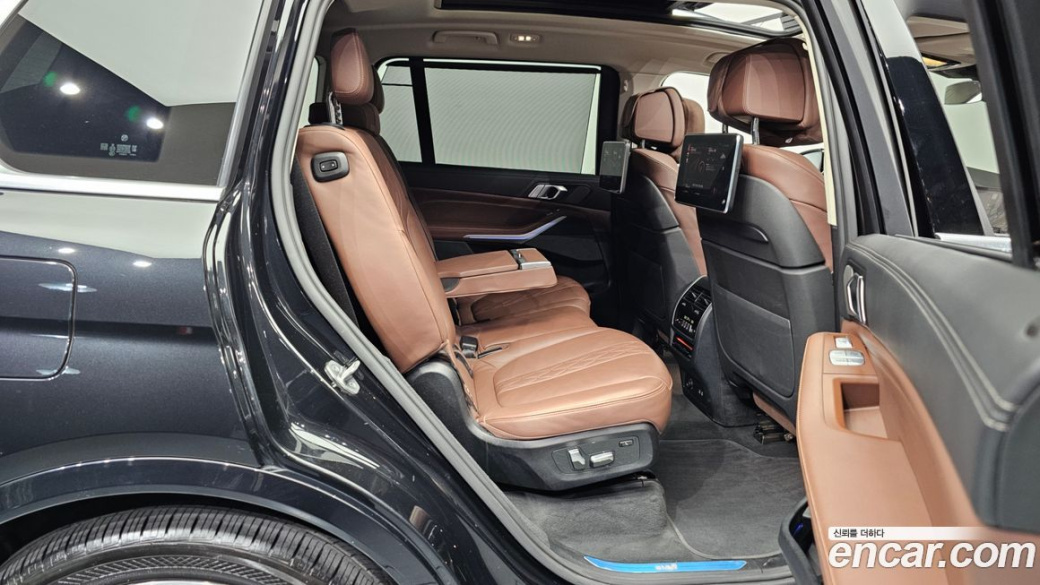 BMW X7 xDrive 40d Design Pure Excellence 7-Seater, 2022