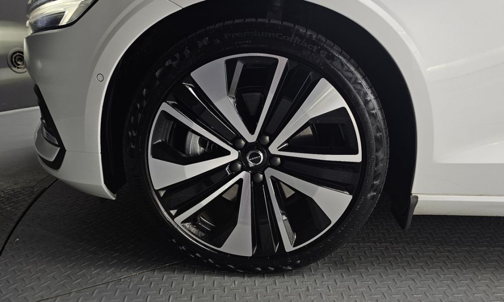 Volvo S60 B5 Ultimate Bright, 2024