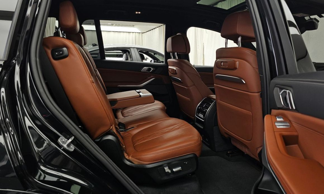 BMW X7 xDrive 40d M Sport 7 STR, 2025