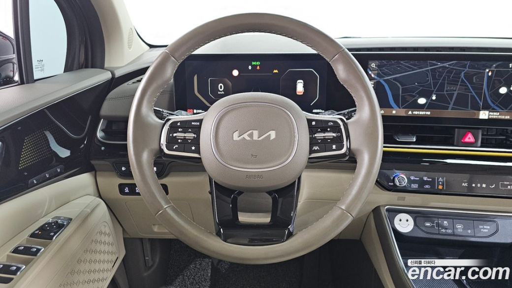 Kia Carnival 9-Seater Signature, 2024
