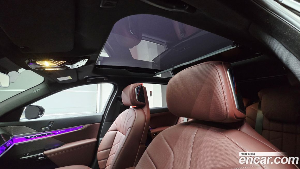 BMW 7-Series 740i xDrive M Sport, 2025