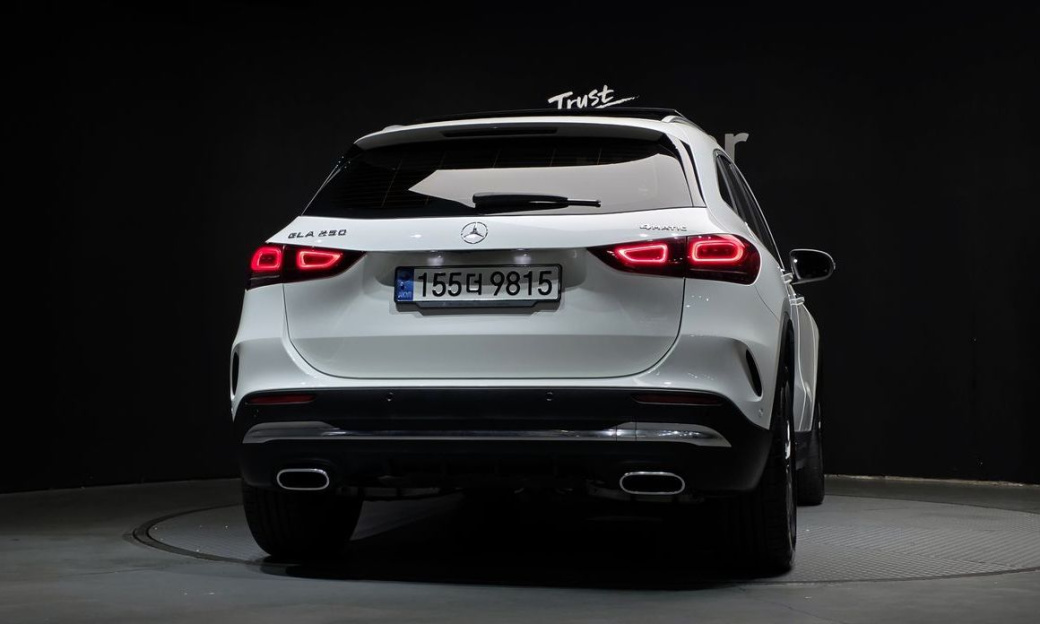 Mercedes-Benz GLA-Class GLA250 4MATIC, 2022