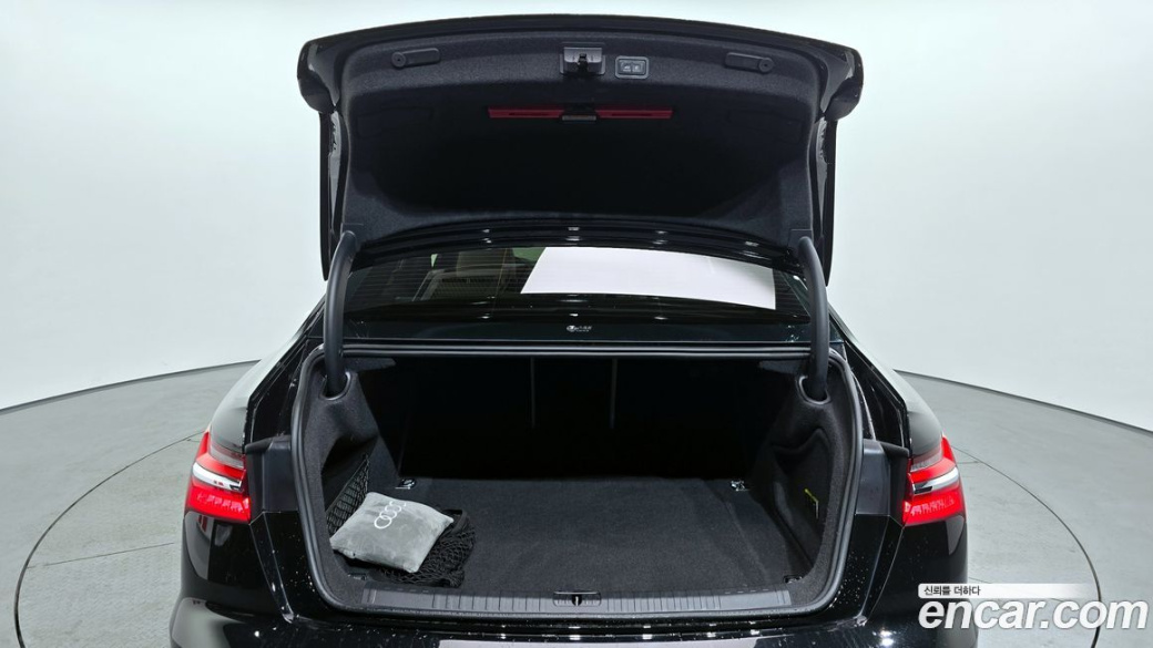 Audi A6 45 TFSI Quattro Premium, 2023