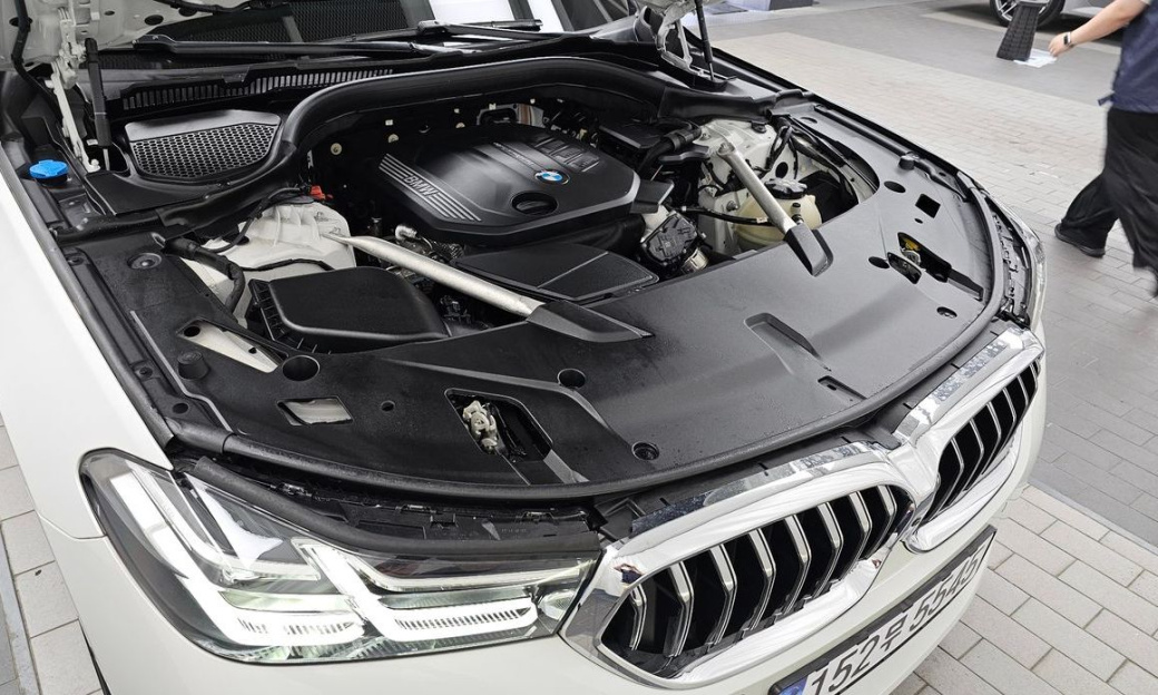 BMW Gran Turismo 620d Luxury, 2024