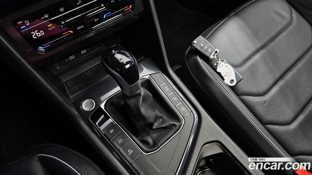 Volkswagen Tiguan 2.0 TSI Prestige, 2024
