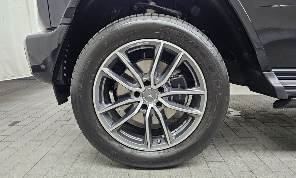 Mercedes-Benz G-Class G450d, 2025