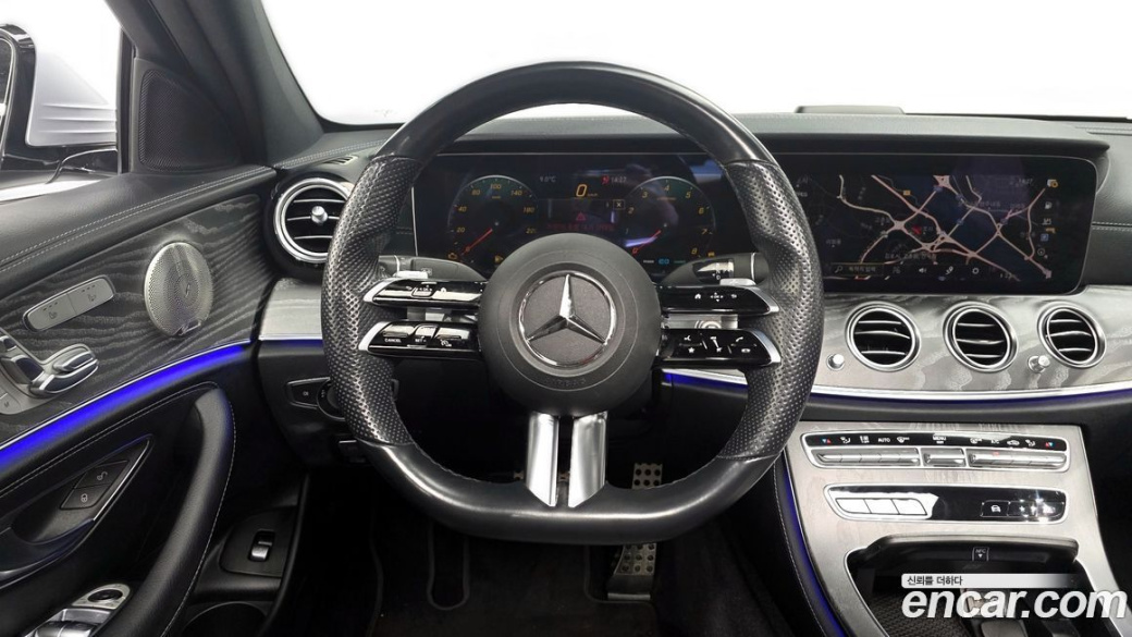 Mercedes-Benz E-Class E350 4MATIC AMG Line, 2022