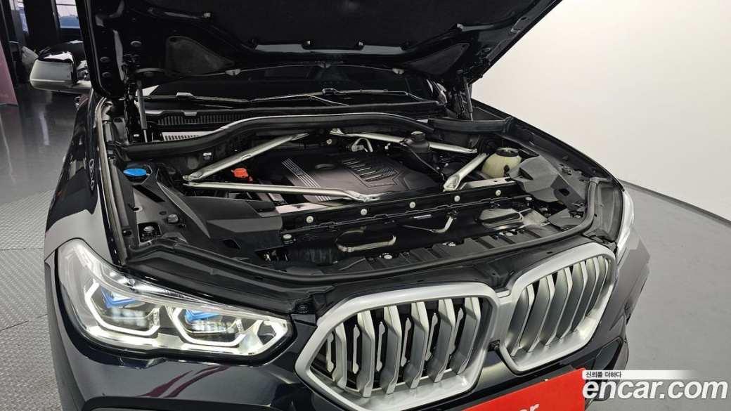 BMW X6 xDrive40i M Sport, 2023