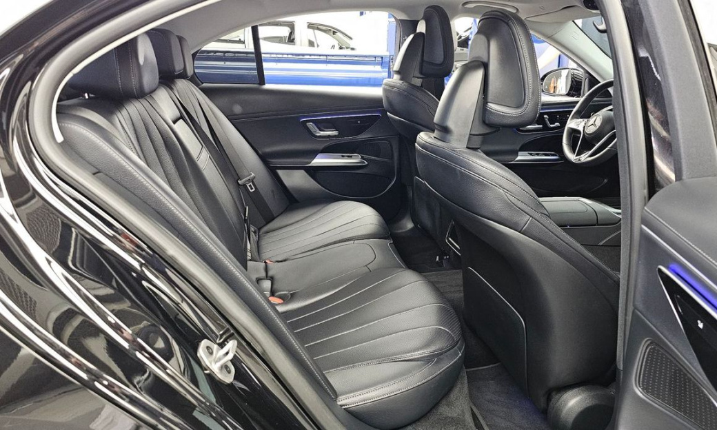 Mercedes-Benz E-Class E200 Avantgarde, 2025