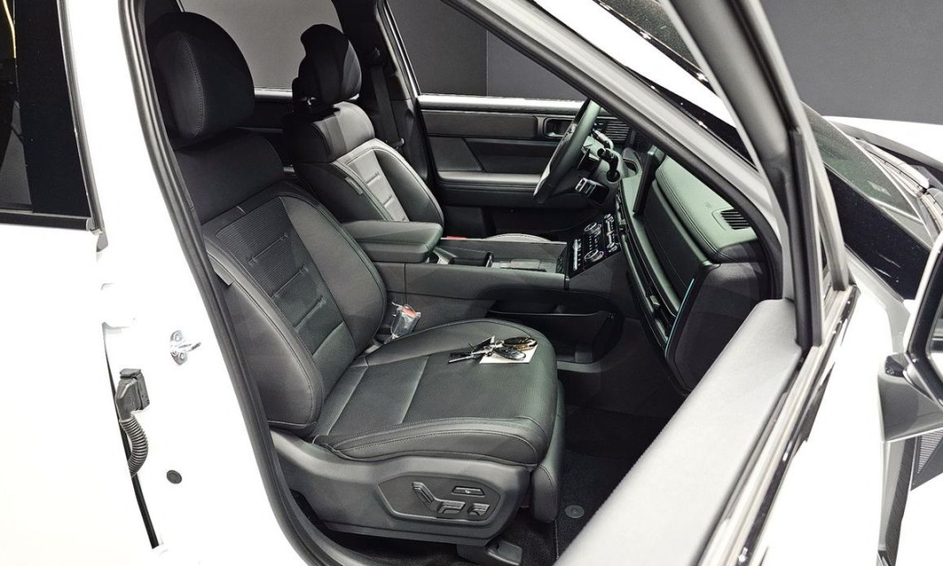 Hyundai Santafe Gasoline 2.5T 2WD, 2025
