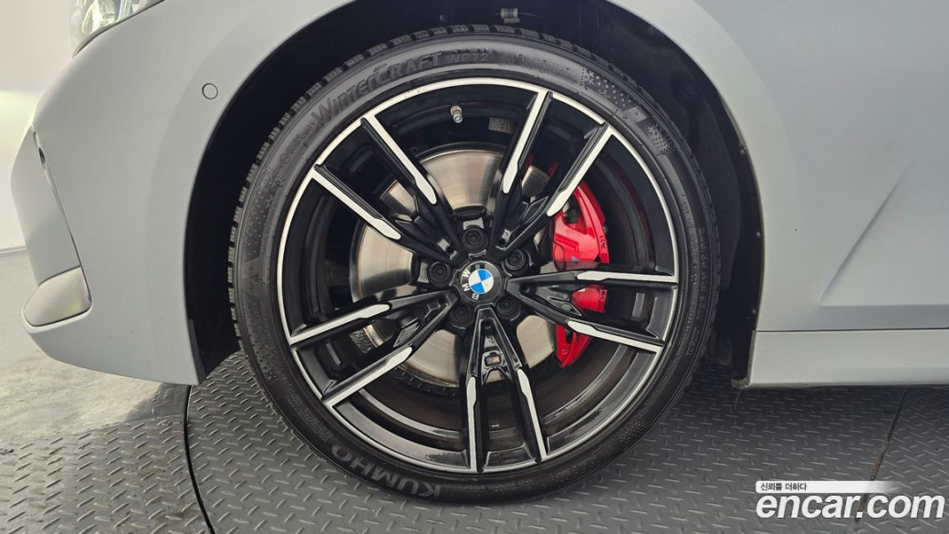 BMW 3-Series M340i, 2025