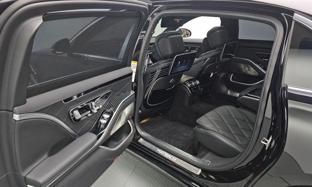 Mercedes-Benz S-Class Maybach S580 4MATIC, 2024