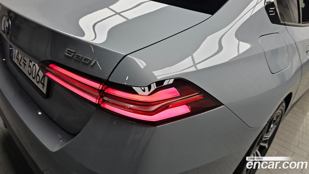 BMW 5-Series 520i M Sport, 2024