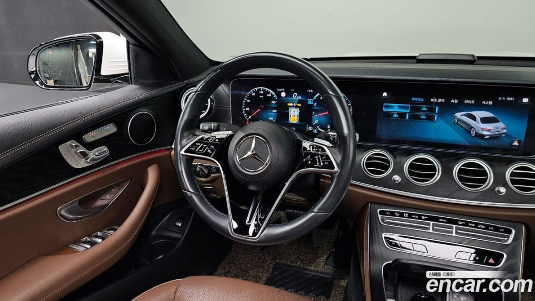 Mercedes-Benz E-Class E250 AMG Line, 2023
