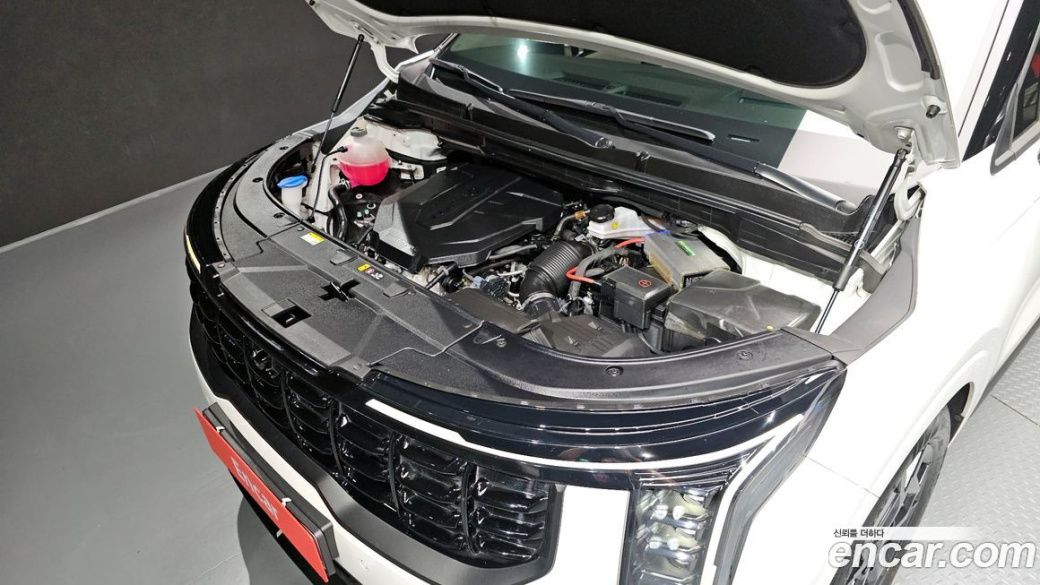 Kia Carnival 7-Seater Gravity, 2025