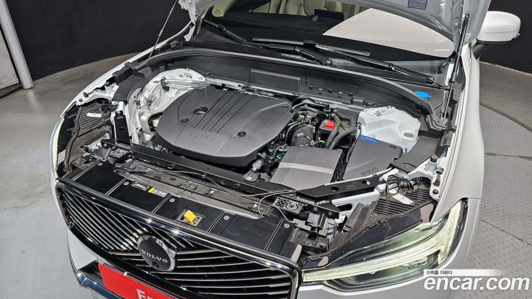 Volvo XC60 B5 Ultra Bright Air Sus, 2026