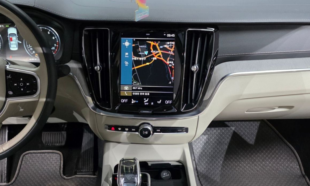 Volvo S60 B5 Inscription, 2022