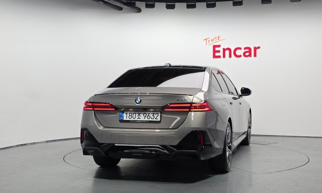 BMW 5-Series 520i Special Edition, 2026
