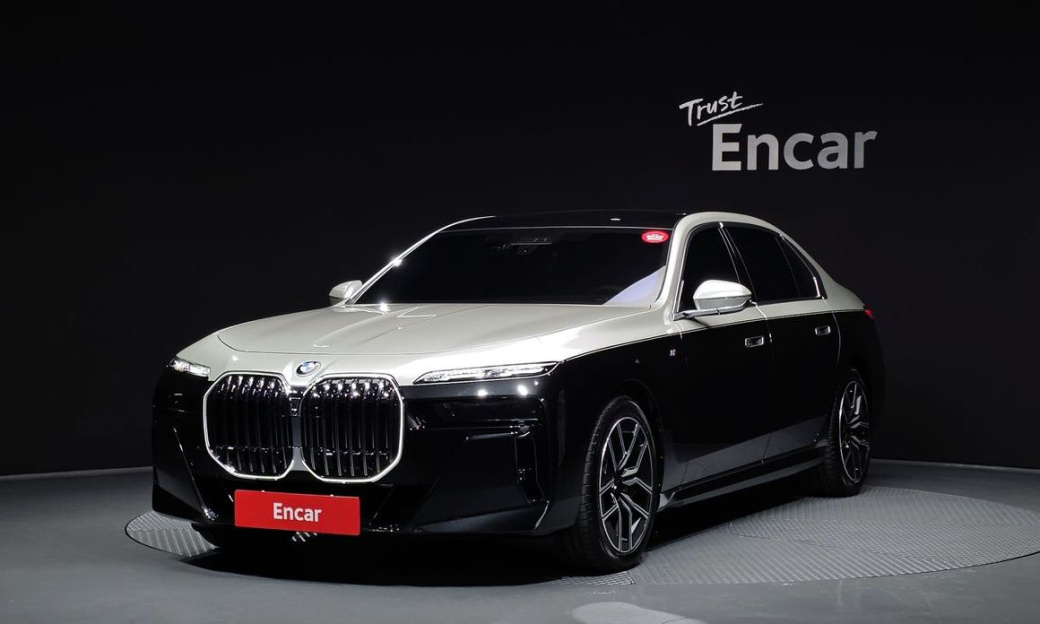 BMW 7-Series 740d xDrive M Sport, 2025
