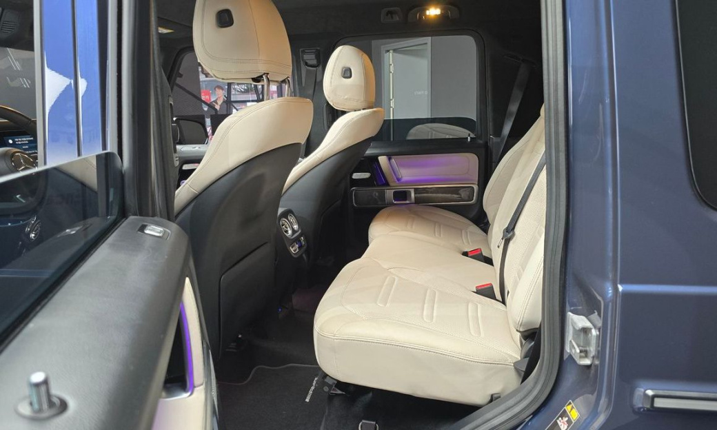 Mercedes-Benz G-Class G450d, 2025