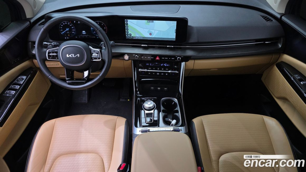 Kia Carnival 7-Seater Signature, 2023