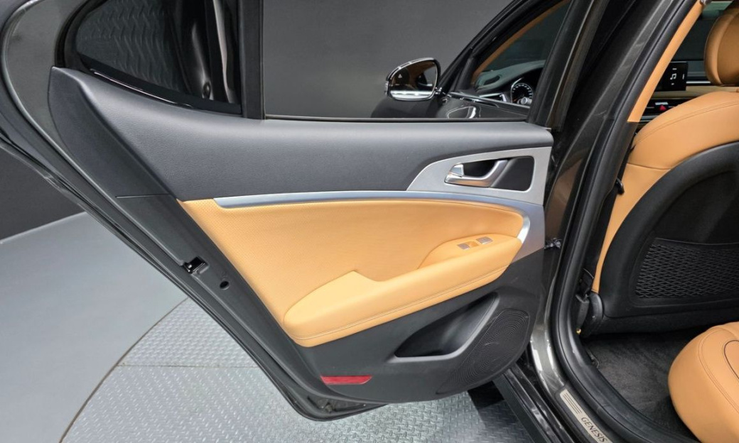 Genesis G70 Gasoline 2.5T 2WD, 2024
