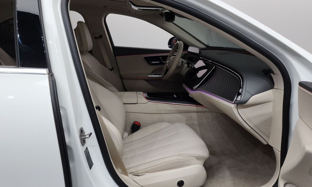 Mercedes-Benz E-Class E220d 4MATIC Exclusive, 2024