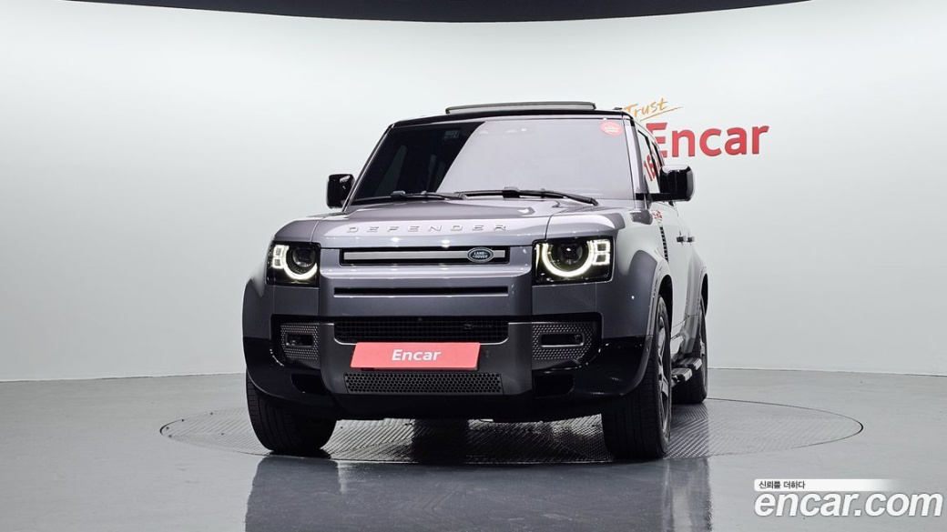 Land Rover Defender 110 P300 X-Dynamic SE, 2023