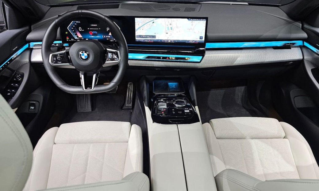 BMW 5-Series 523d M Sport, 2025