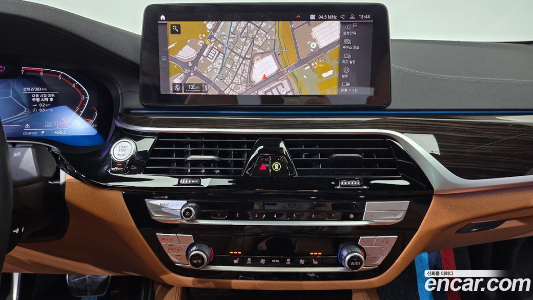 BMW 5-Series 520i M Sport, 2022