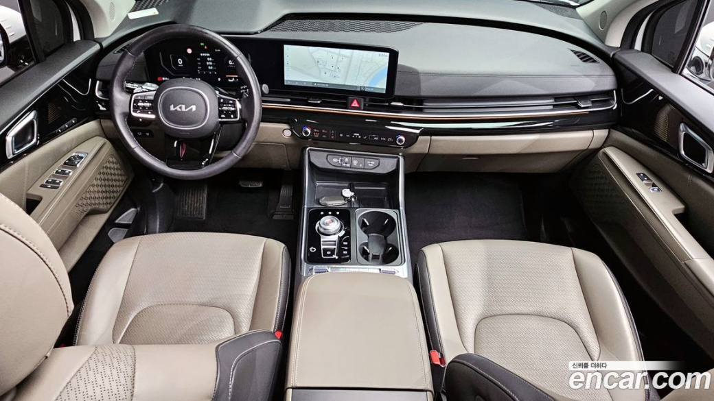Kia Carnival 7-Seater Signature, 2024